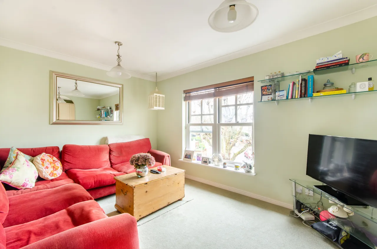 2 bed flat for sale — 27 Brooklands Court, Cavendish Road, London