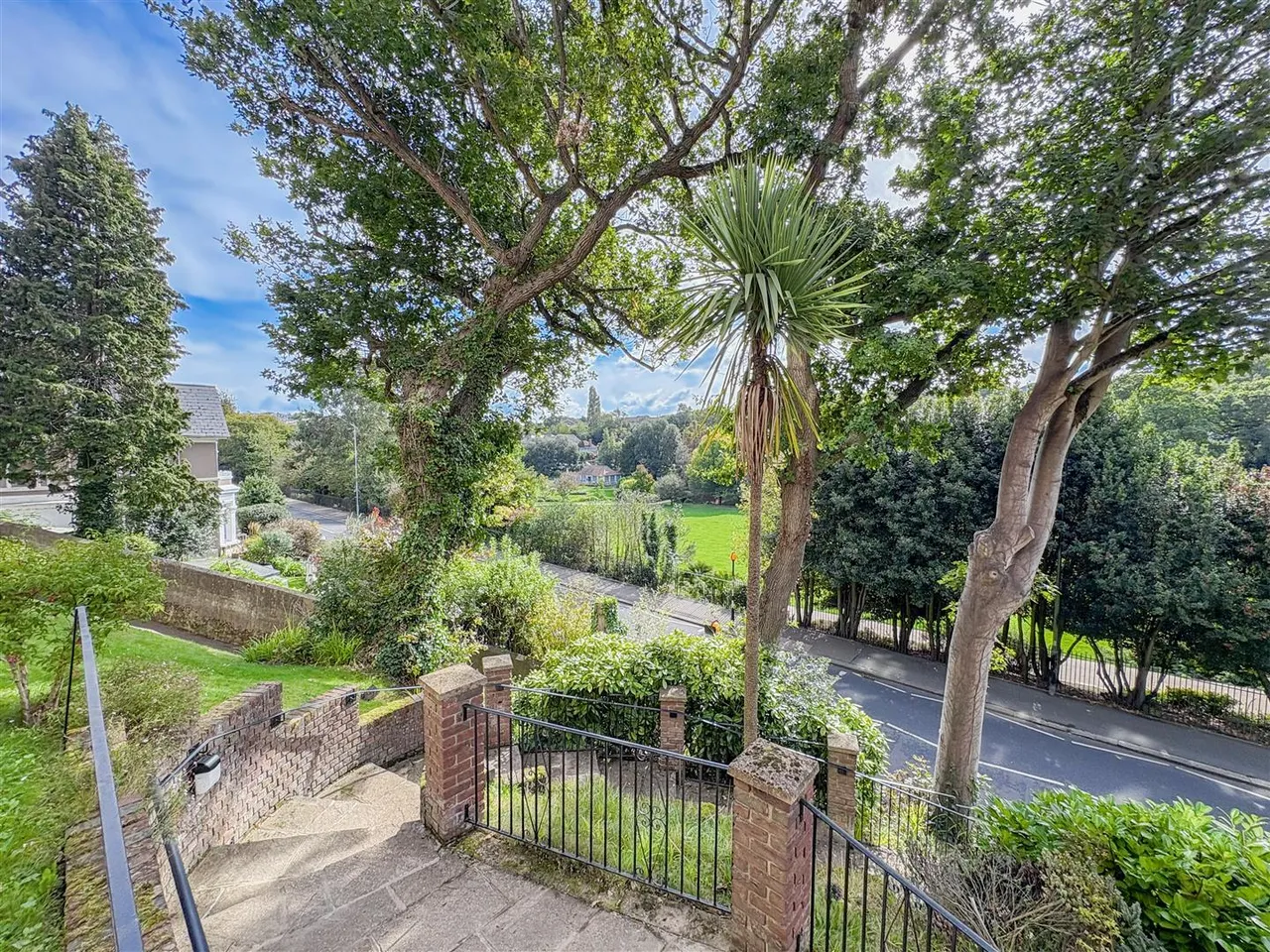 St. Helens Crescent, Hastings, East Sussex, TN34 2SQ, photo 12