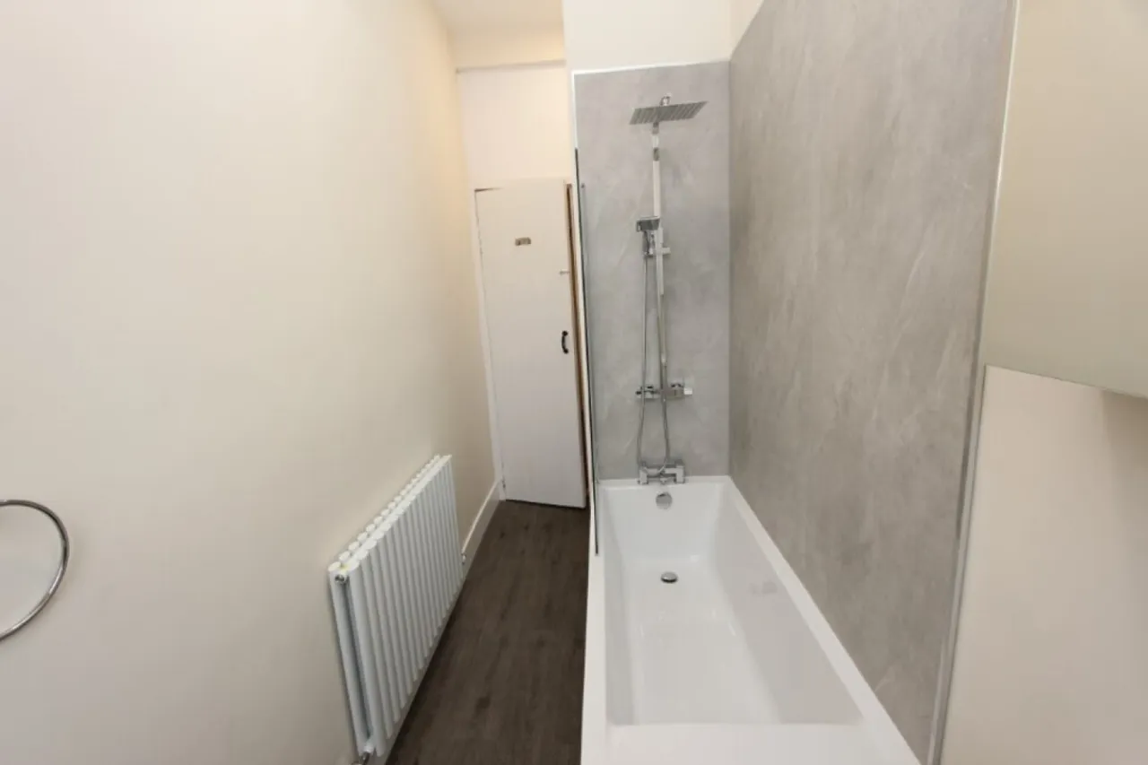 Daisy Street, G42, photo 13
