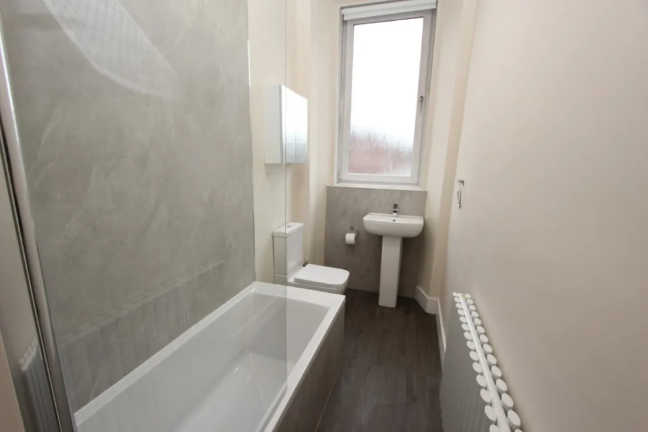 Daisy Street, G42, photo 12