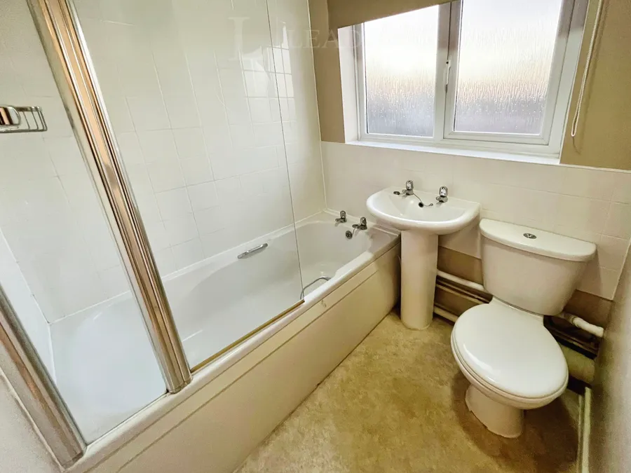 Fairway Road, Shepshed, LE12, photo 14