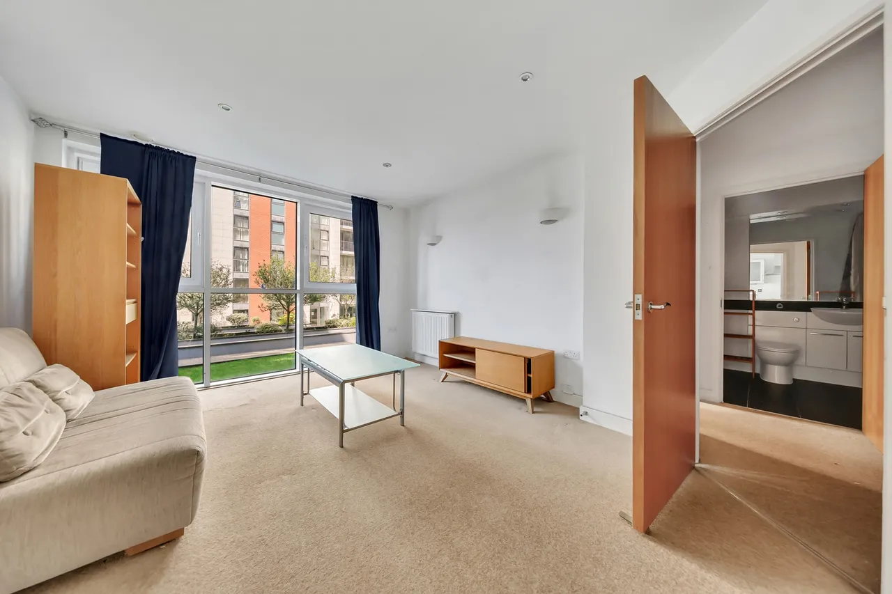 Flat 95 Adriatic Apartments, 20 Western Gateway, London, E16 1BU, photo 7
