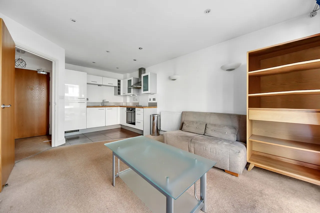 Flat 95 Adriatic Apartments, 20 Western Gateway, London, E16 1BU, photo 6