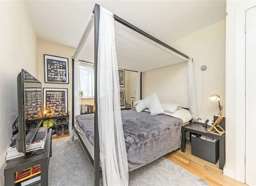 Mill Pond Close, Vauxhall, SW8, photo 5