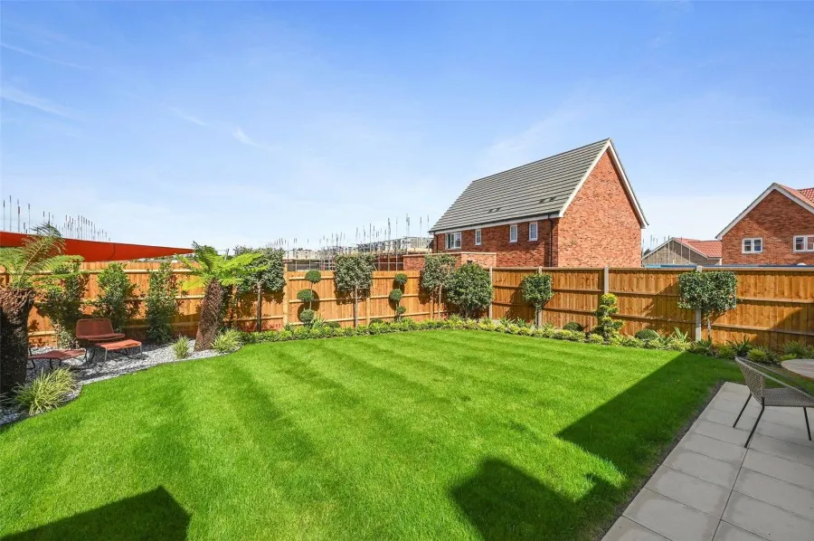 with 3 bedrooms in Great Chesterford, Nr Saffron Walden, CB10, photo 10