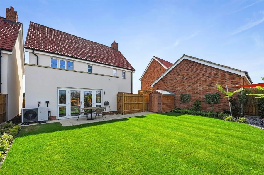 with 3 bedrooms in Great Chesterford, Nr Saffron Walden, CB10, photo 9