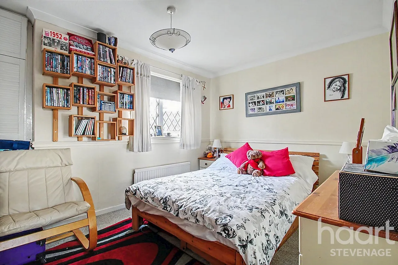 York Road, Stevenage, SG1, photo 16