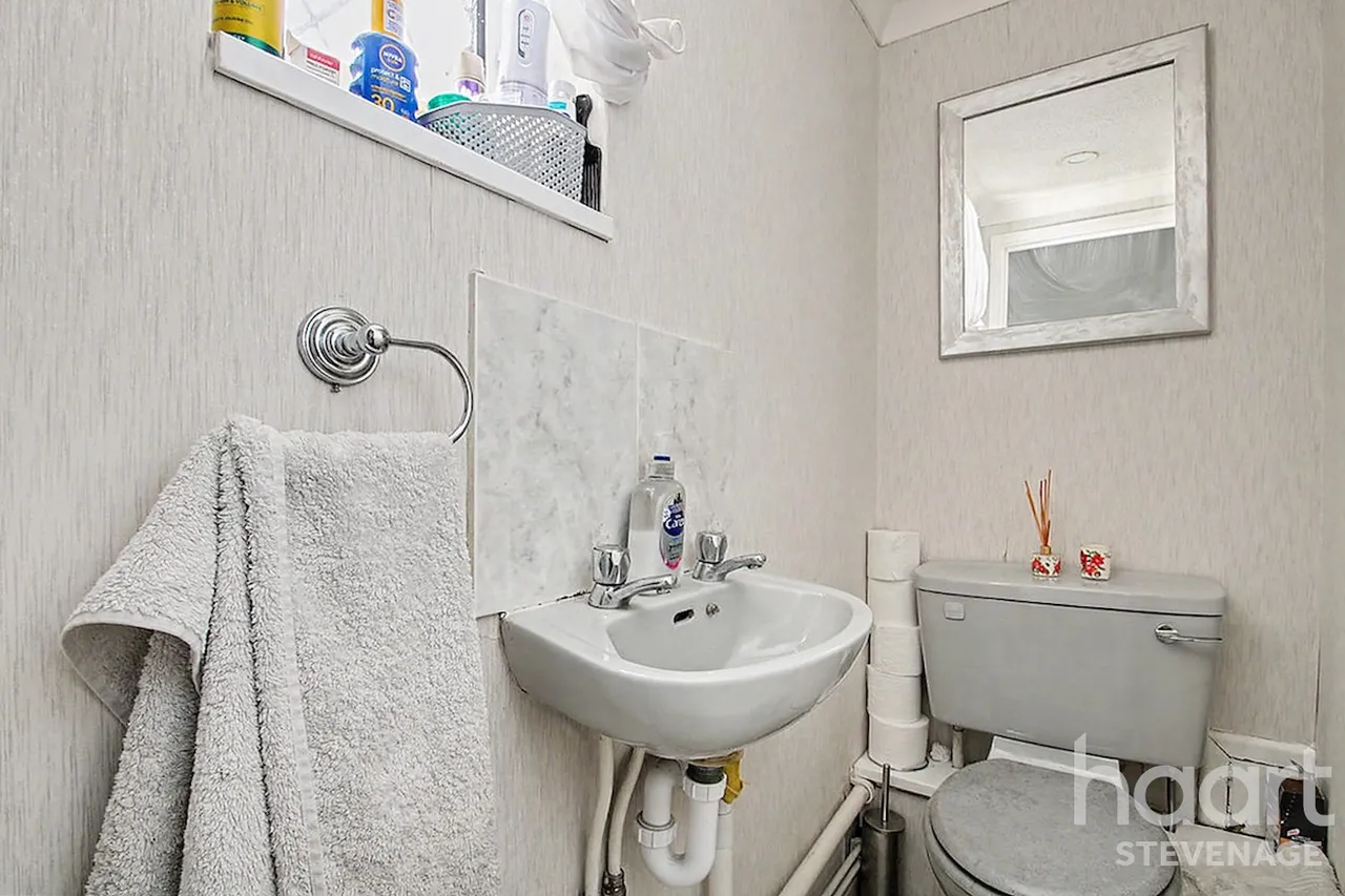 York Road, Stevenage, SG1, photo 12