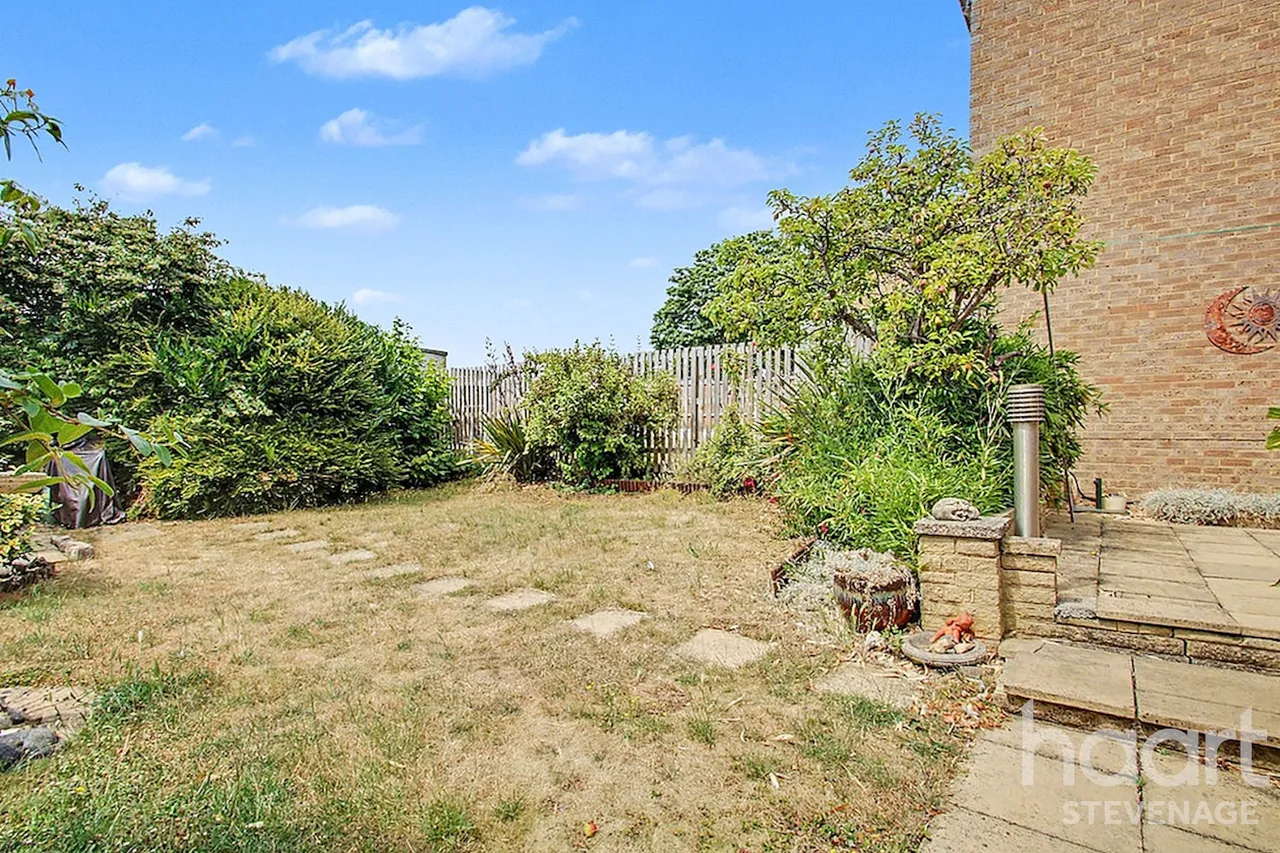 York Road, Stevenage, SG1, photo 5
