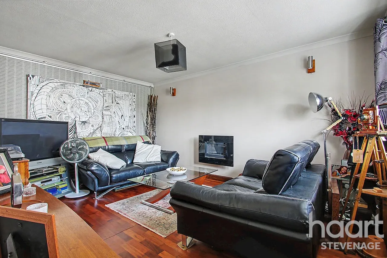 York Road, Stevenage, SG1, photo 2
