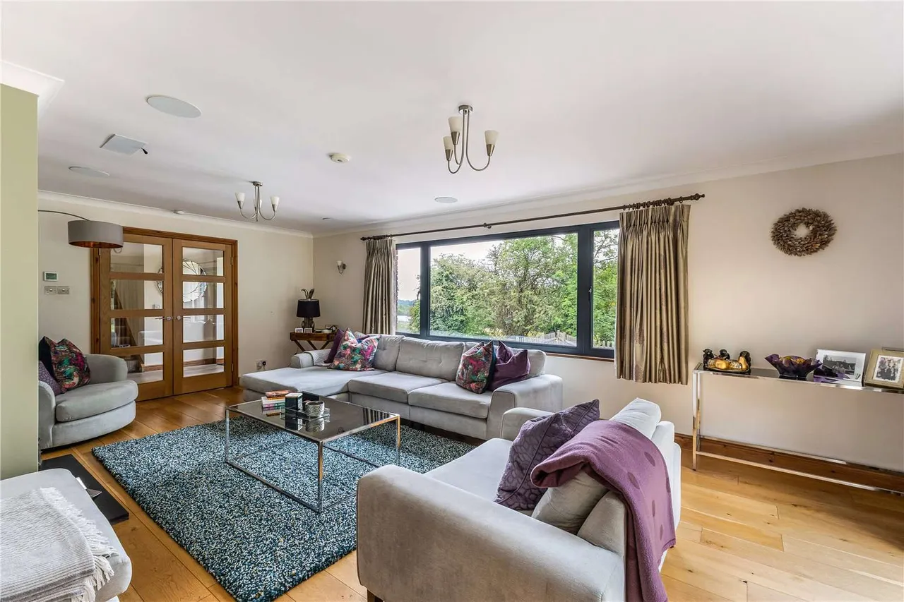 North Park Lane, Godstone, Surrey, RH9 8ND, photo 2