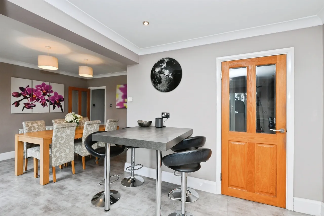 Ware Road, Hailey, Hertford, photo 8