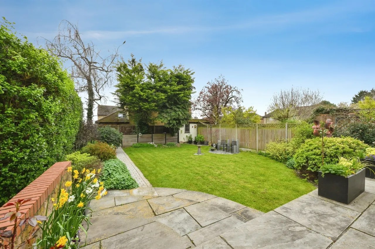 Ware Road, Hailey, Hertford, photo 12