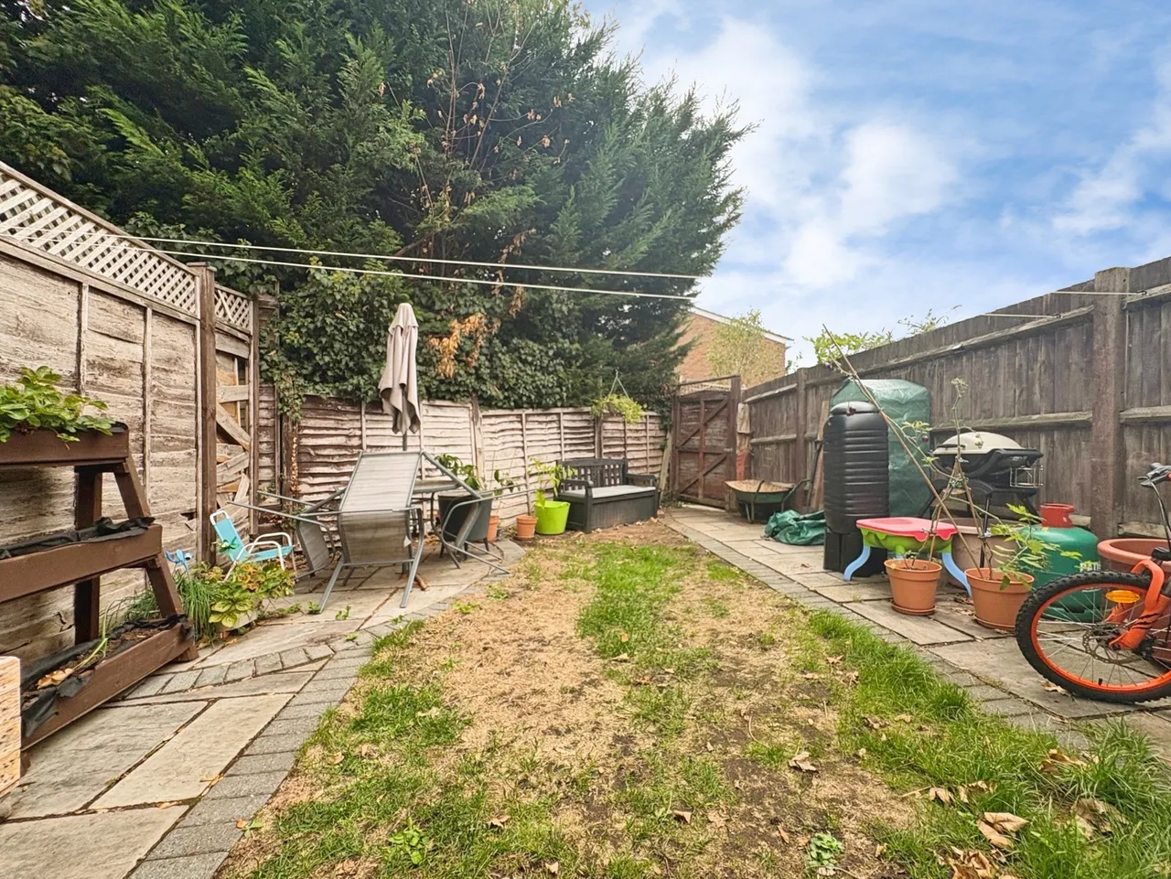 White Cottage Close, Farnham, GU9, photo 6