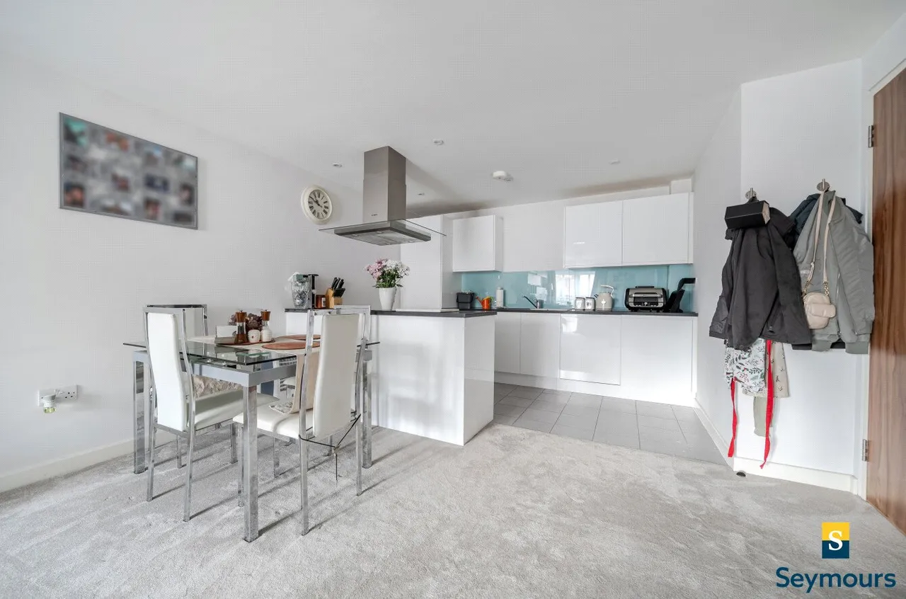 Worplesdon Road, Guildford, GU2, photo 12