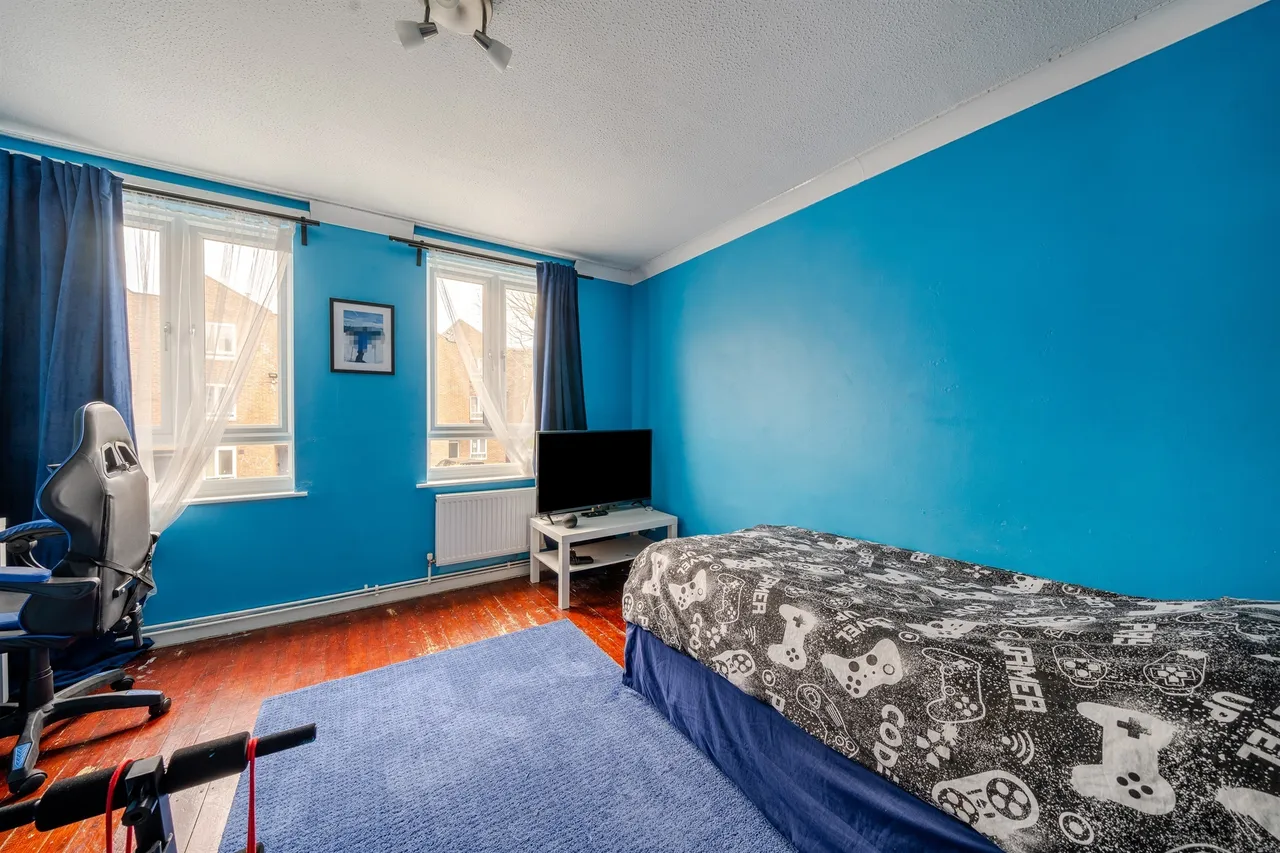 Langdale Close, London, photo 10