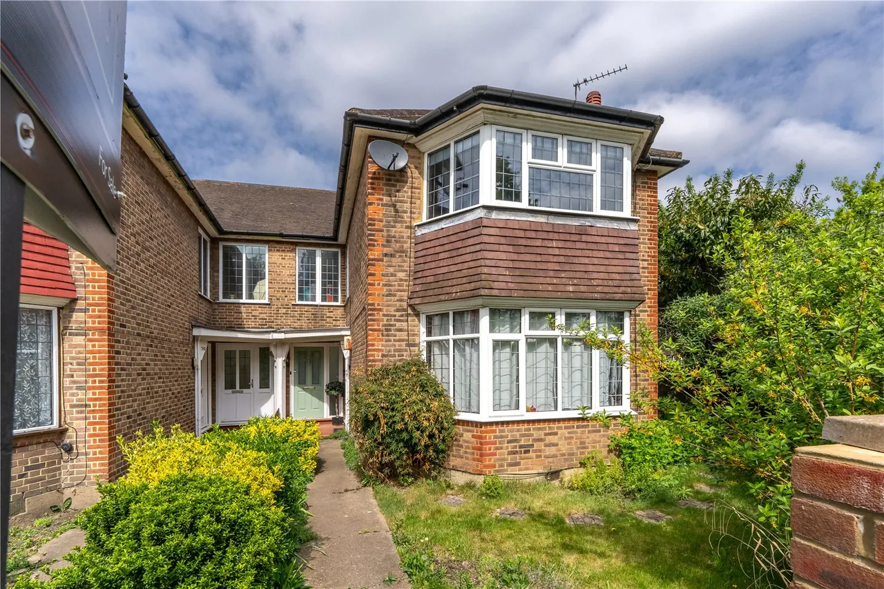 2 bed flat for sale — Craneford Way, Twickenham, TW2 7SQ