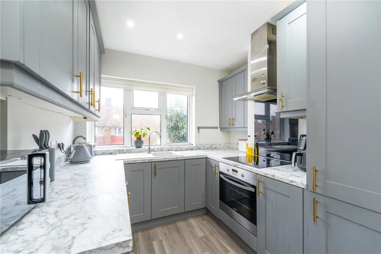 Craneford Way, Twickenham, TW2 7SQ, photo 5