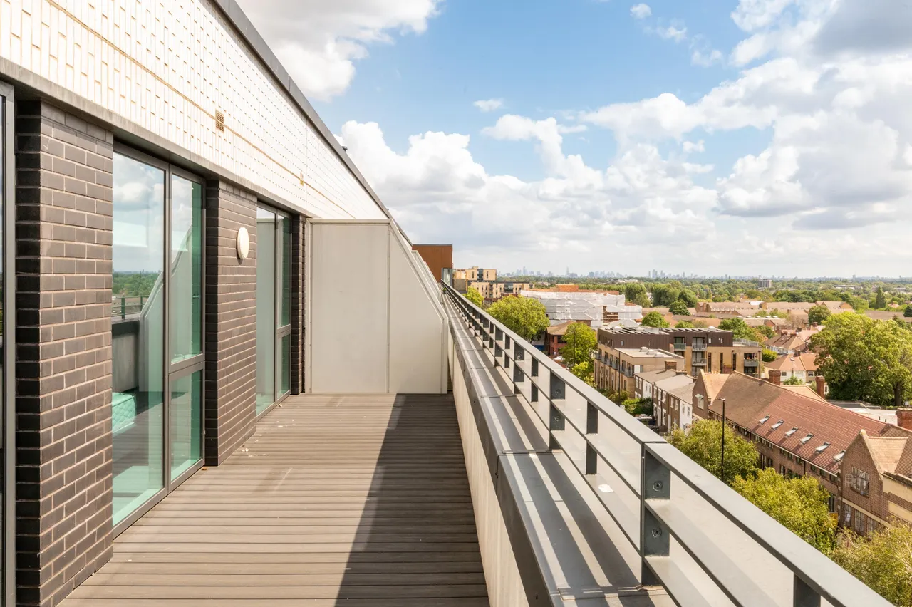 Showflat 2 (2 bed), Charter Place, Hounslow, photo 5