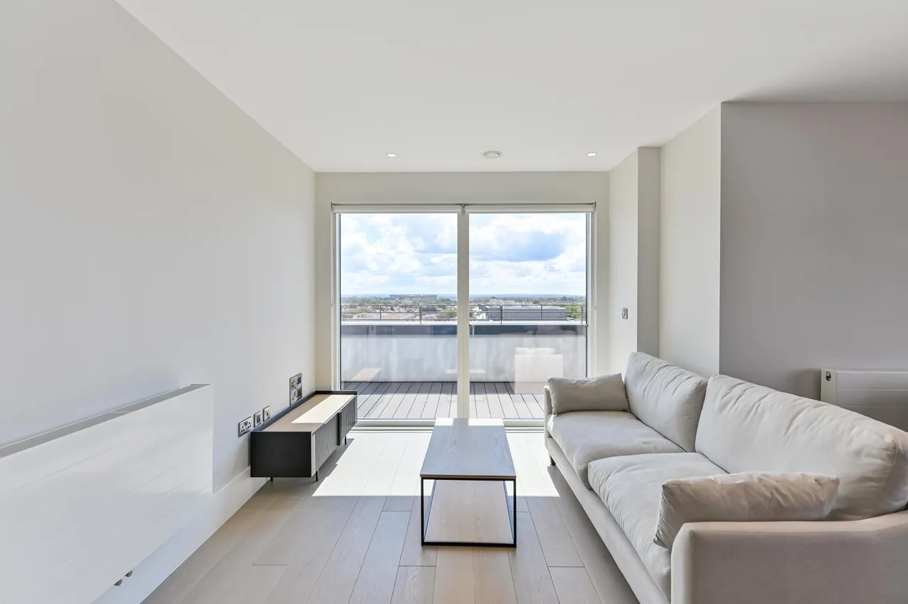 Showflat 2 (2 bed), Charter Place, Hounslow, photo 4
