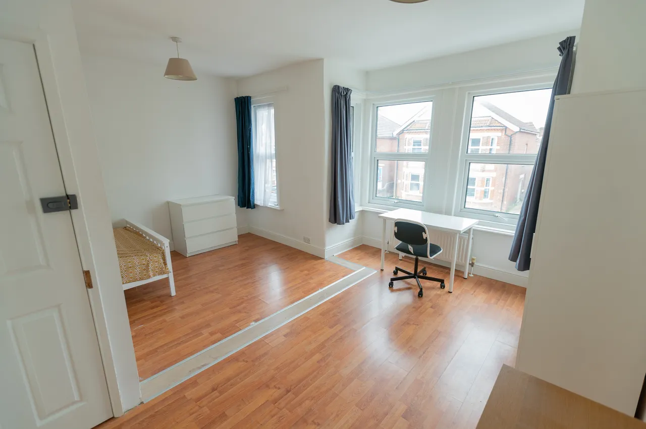 Wilton Avenue, Polygon, SO15, photo 4