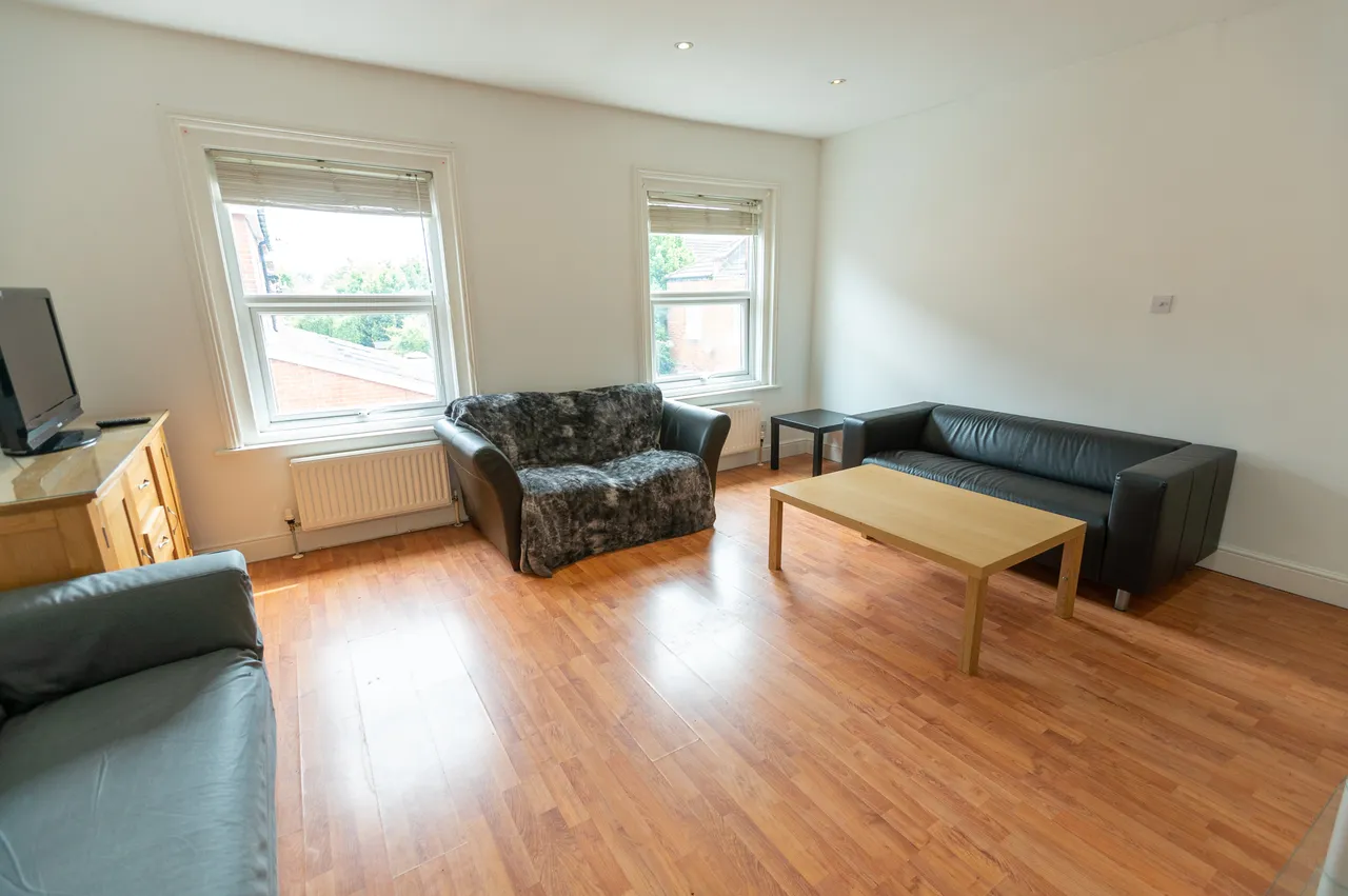 Wilton Avenue, Polygon, SO15, photo 2