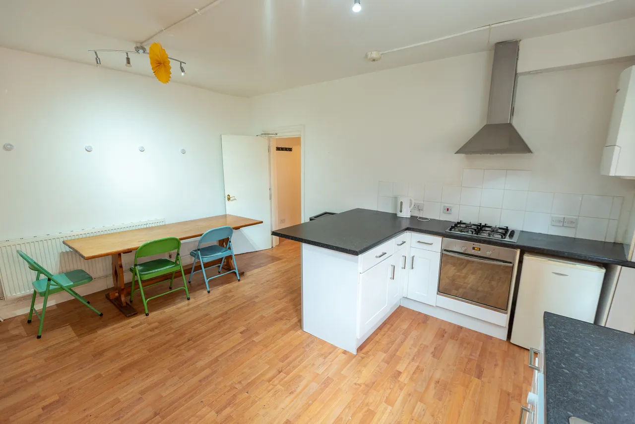 6 bed house to rent, Wilton Avenue, Polygon, SO15