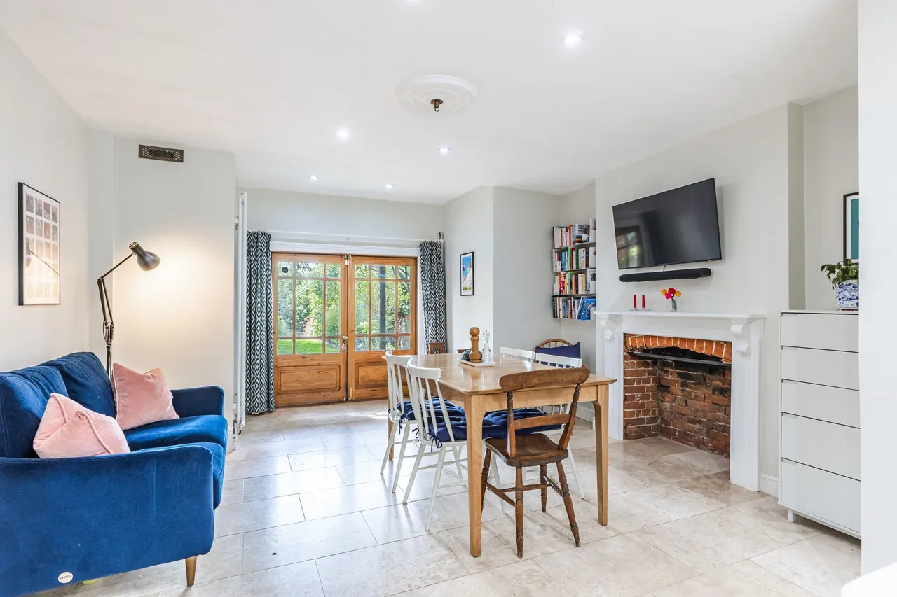 Victorian Riverside Townhouse in Thor, photo 7