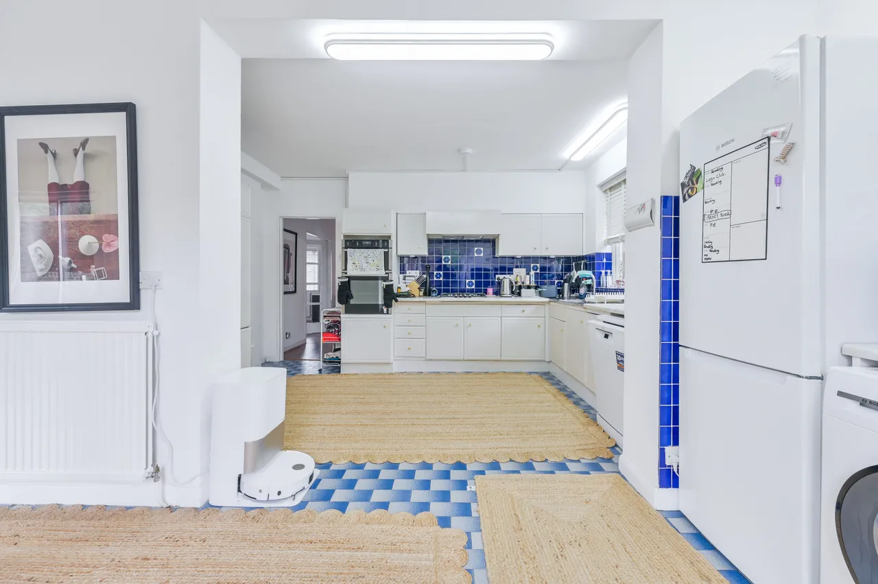 Thorneycroft, Mount Park Road, London, photo 9