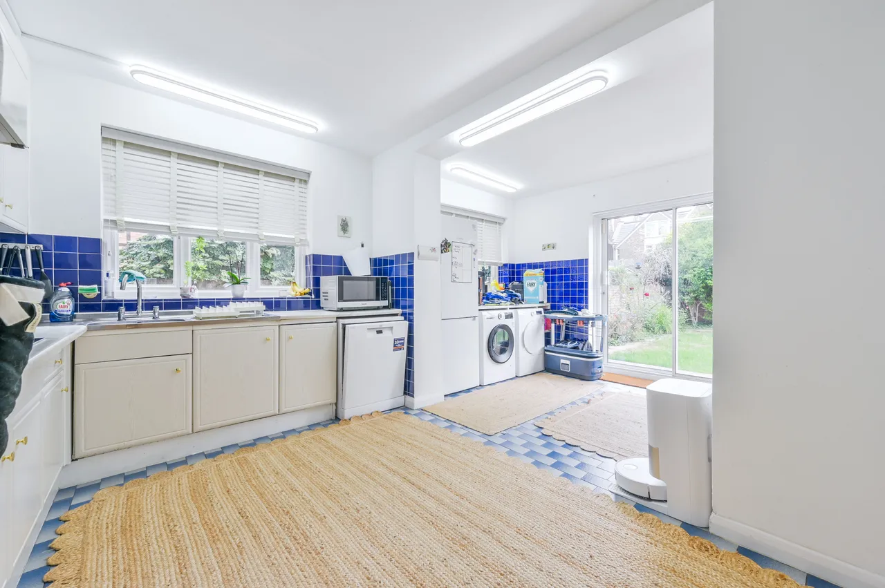 Thorneycroft, Mount Park Road, London, photo 10