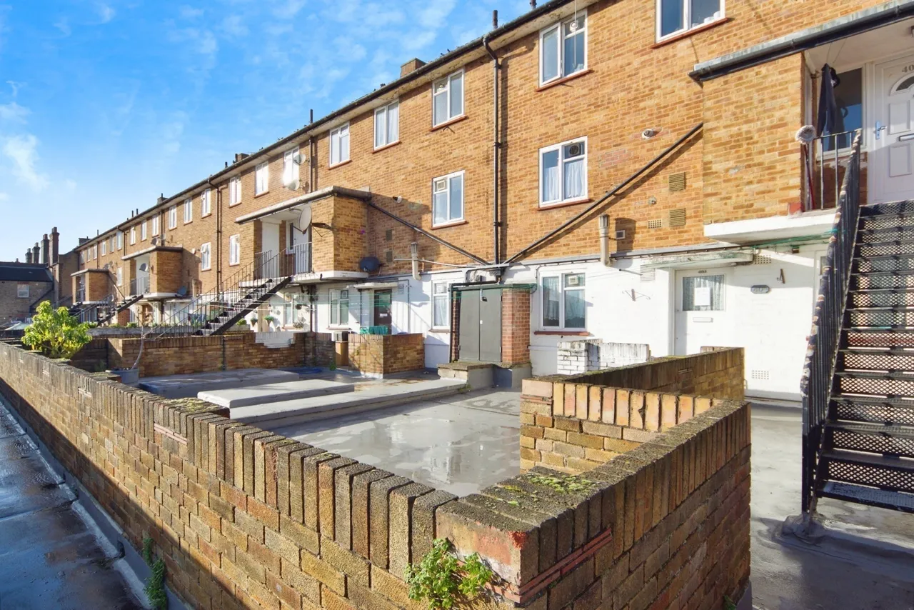 Barking Road, East Ham, London, E6, photo 9