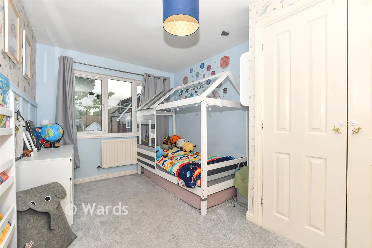 Finch Close, Faversham, ME13, photo 11