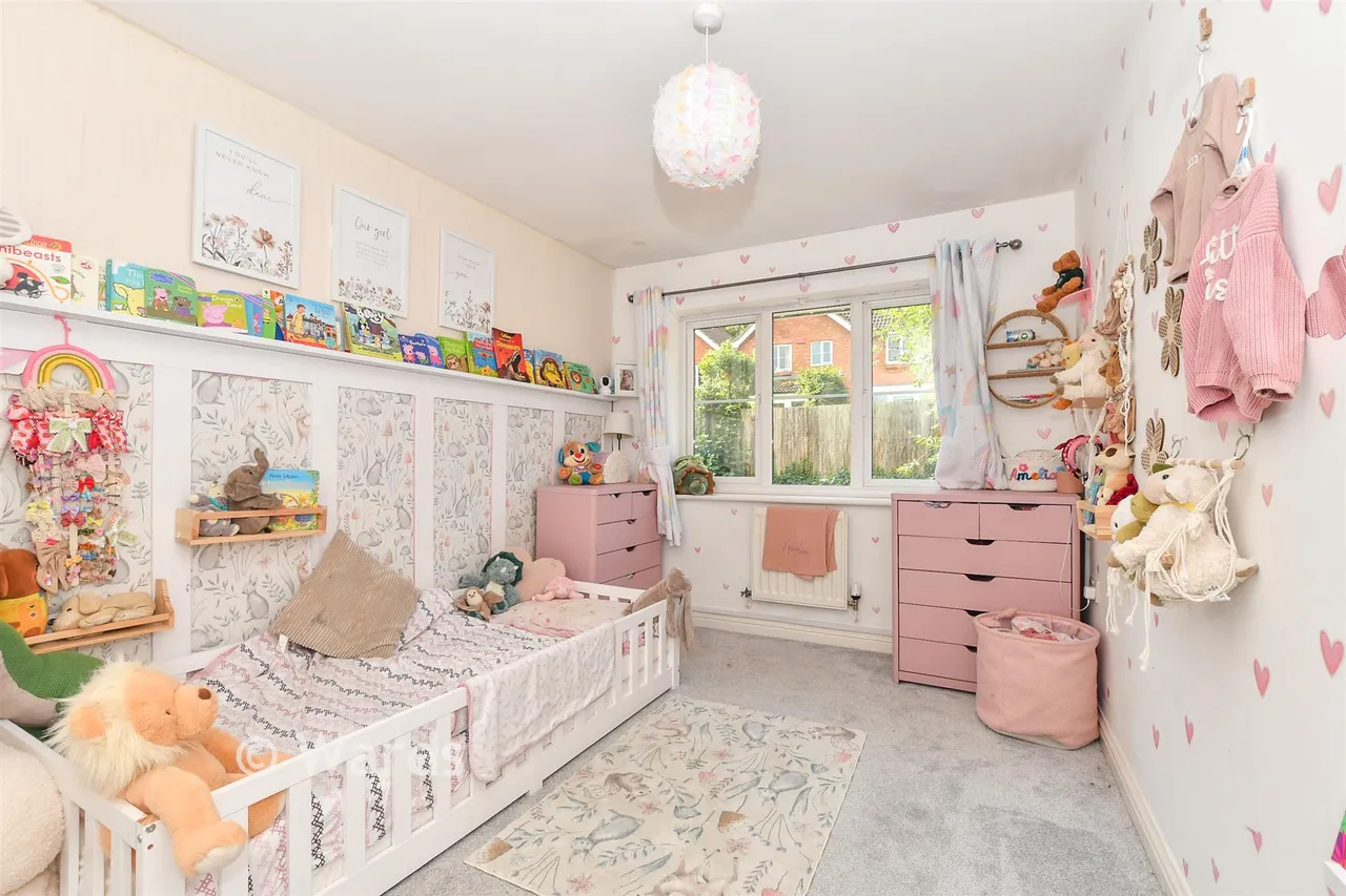 Finch Close, Faversham, ME13, photo 13