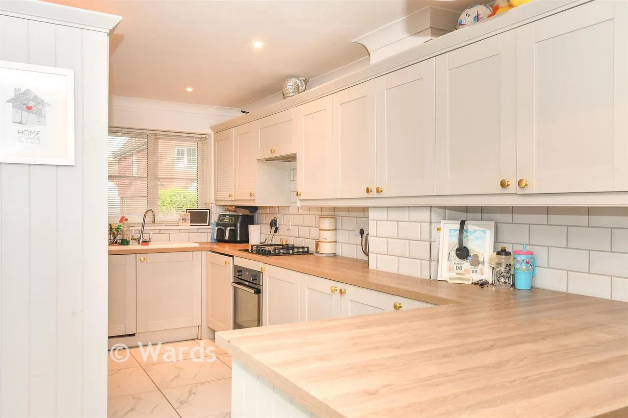 Finch Close, Faversham, ME13, photo 8