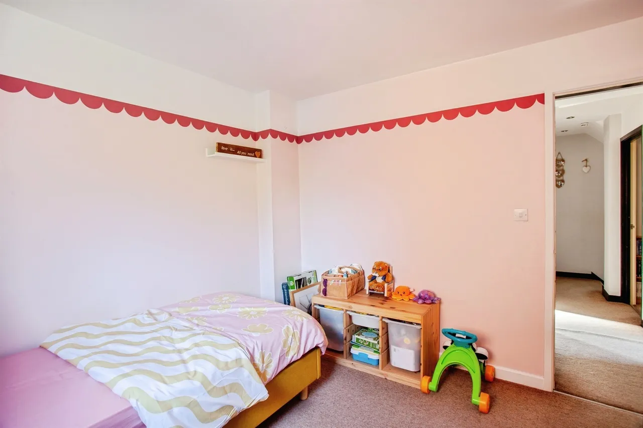 Briary Close, Brinsworth, Rotherham, photo 11