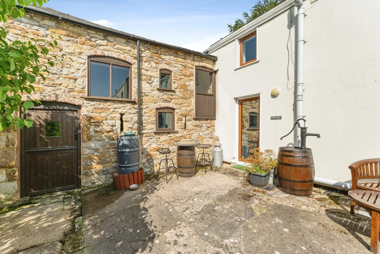 Rhewl, Holywell, CH8, photo 41