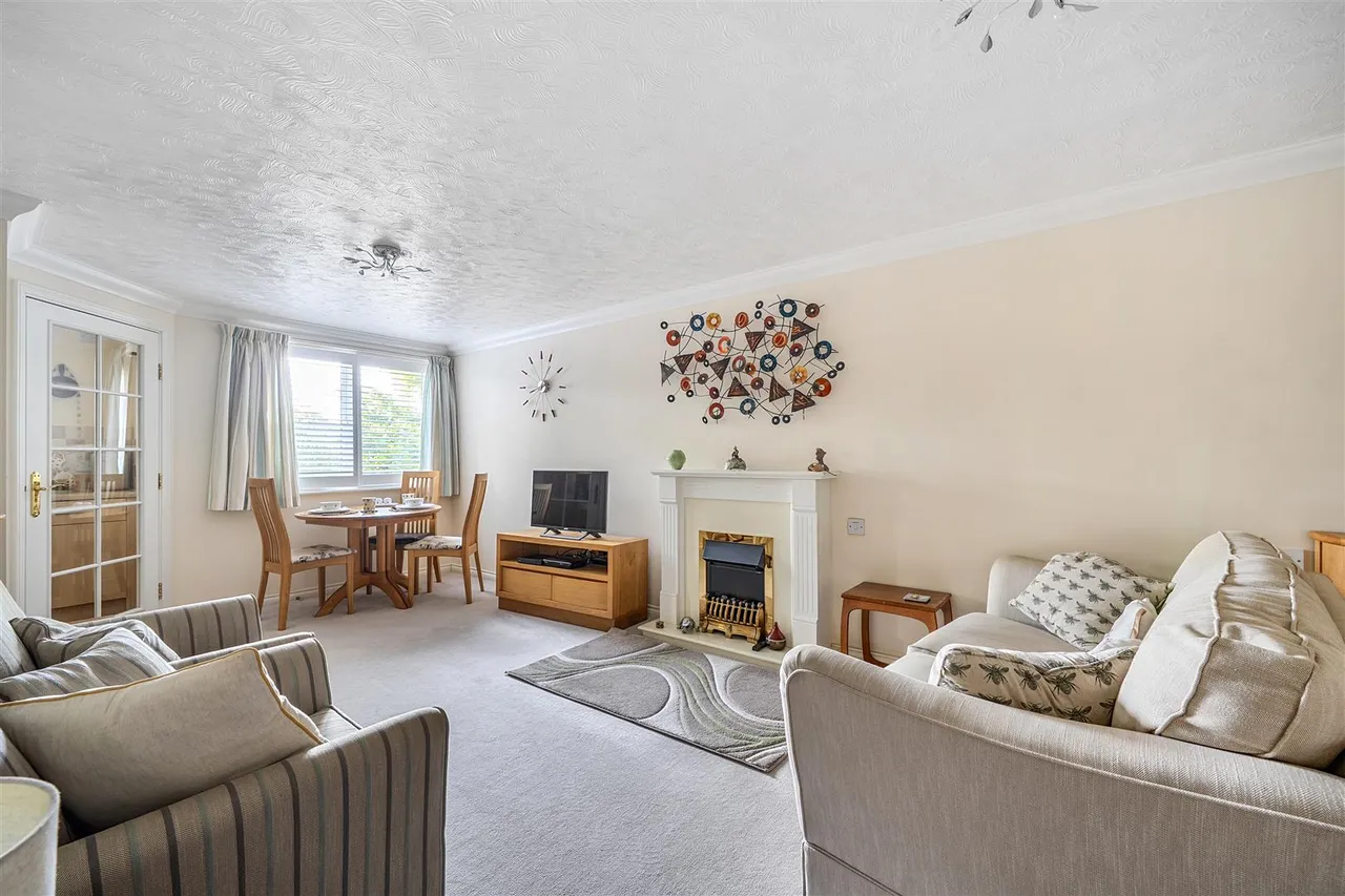 East Street, Hythe, CT21, photo 2