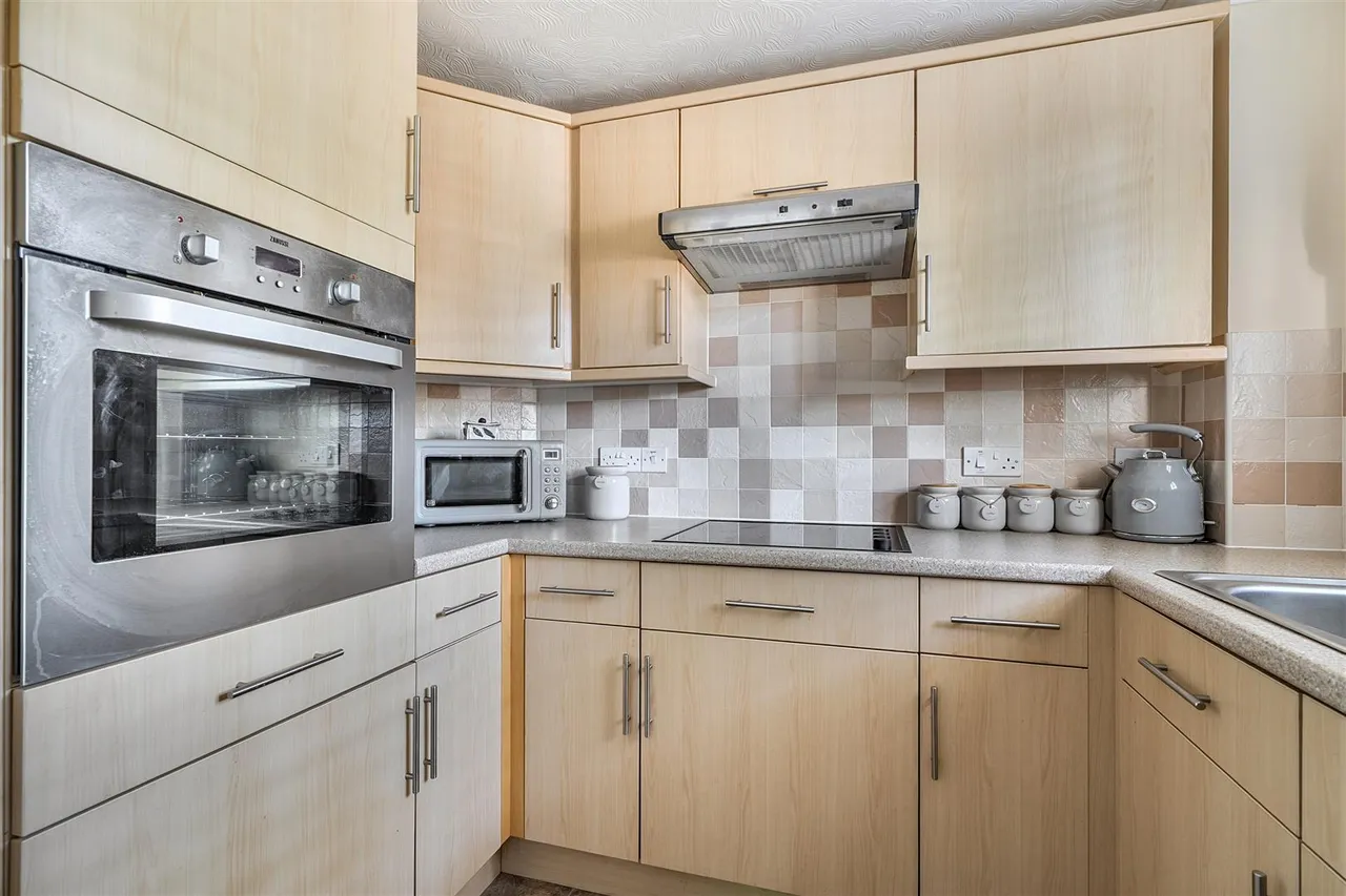 East Street, Hythe, CT21, photo 5