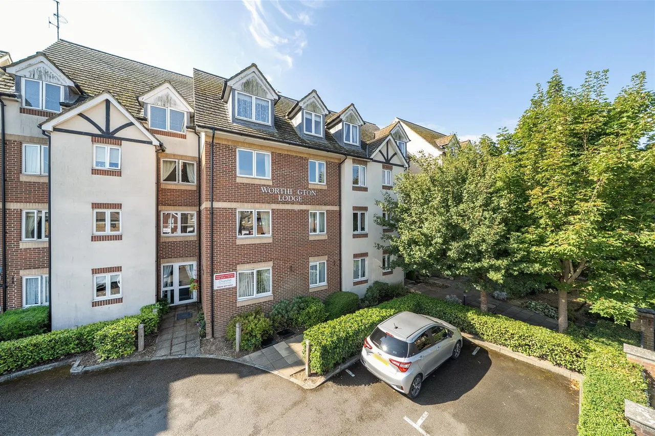 East Street, Hythe, CT21, photo 16