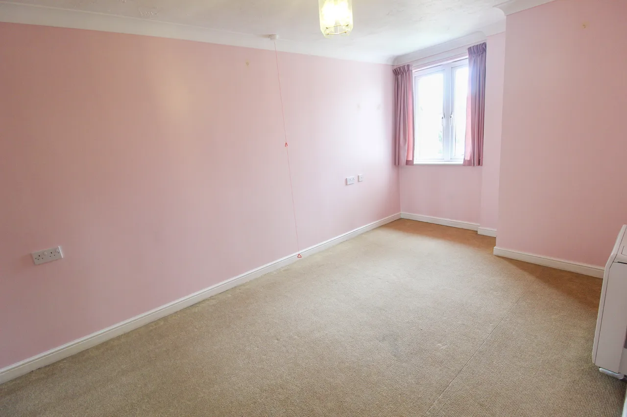 Smithy Court, Marple, SK6, photo 6