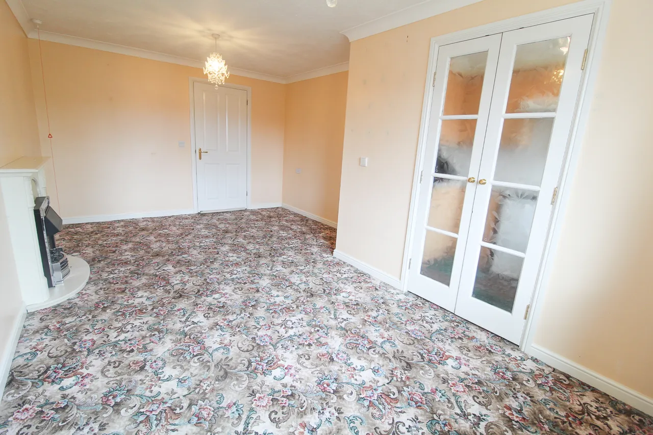 Smithy Court, Marple, SK6, photo 2