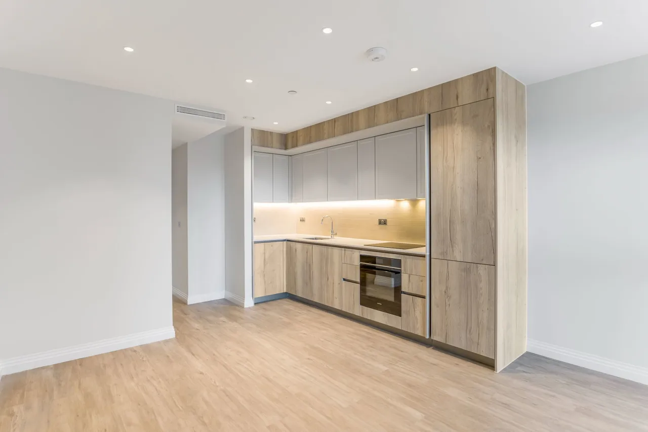 The Pinnacle - Oval Village - SE11 5QY, photo 2