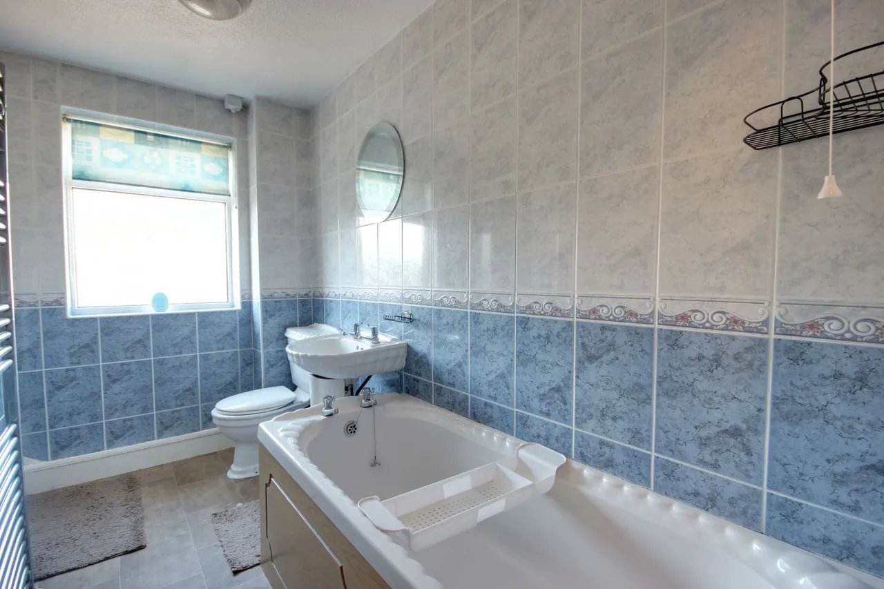 St. Nicholas Drive, Beverley, HU17, photo 17