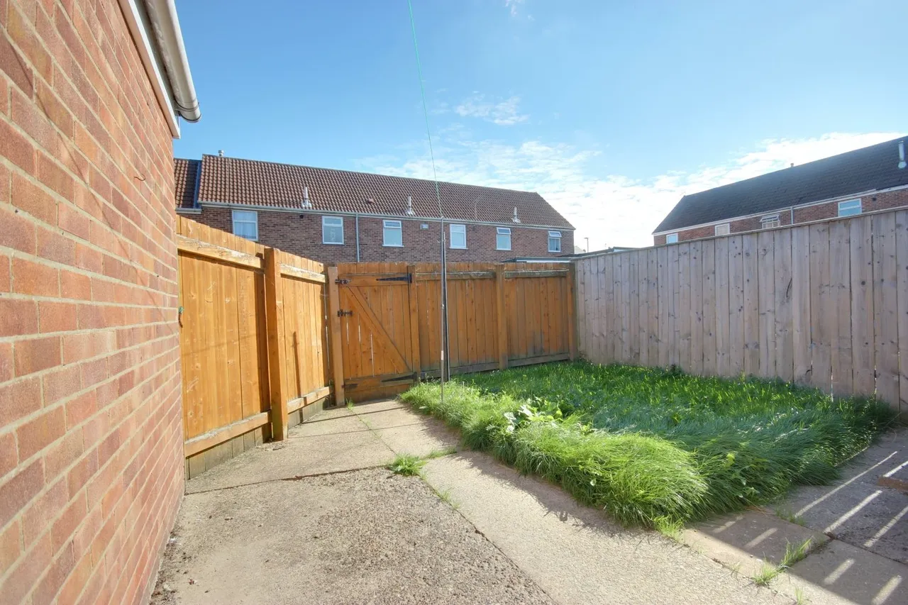 St. Nicholas Drive, Beverley, HU17, photo 2