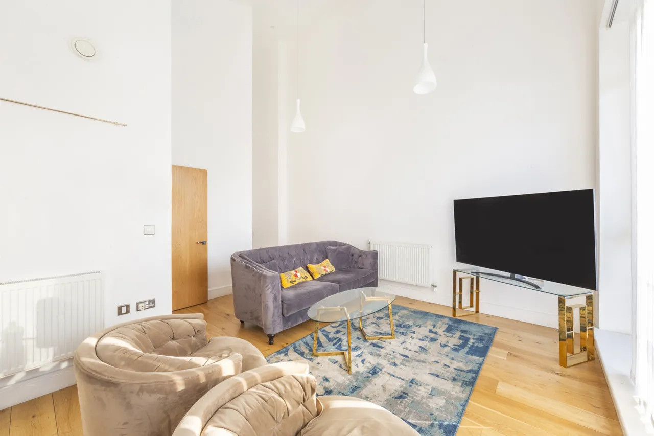 Caxton Street North, London, E16, photo 2