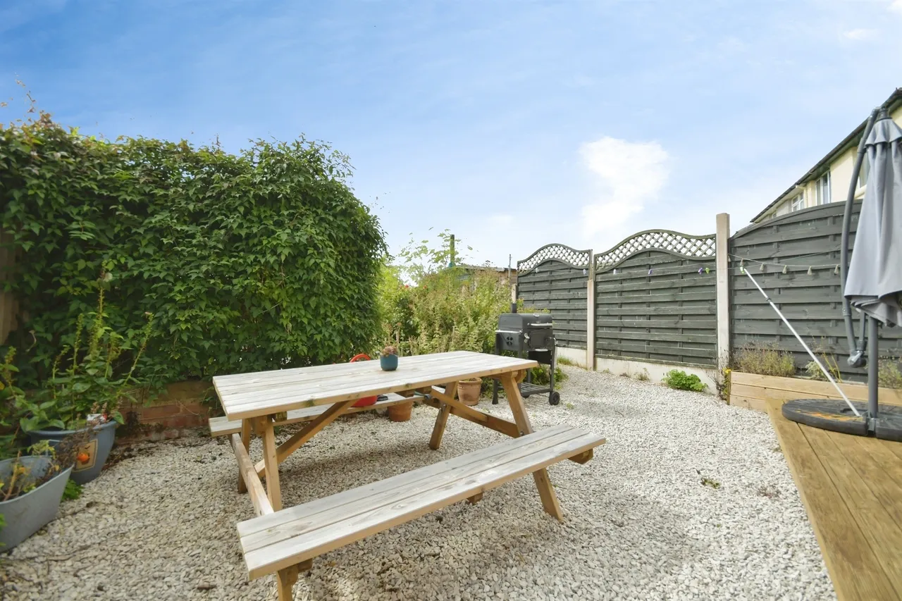 Mawstone Lane, Youlgrave, Bakewell, photo 9
