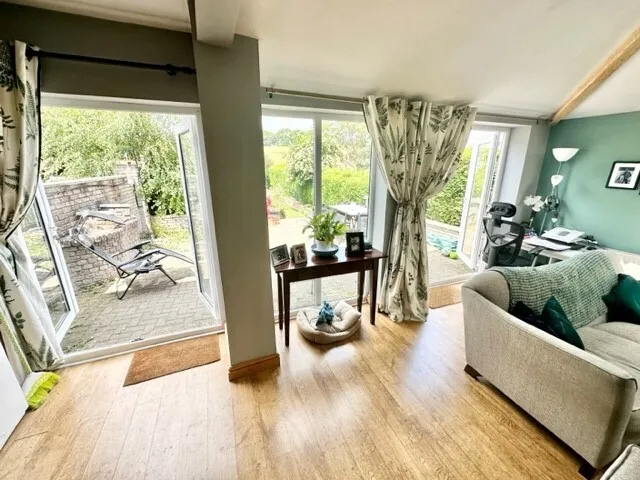 Gladstone Cottages, Sandbach, CW11, photo 7