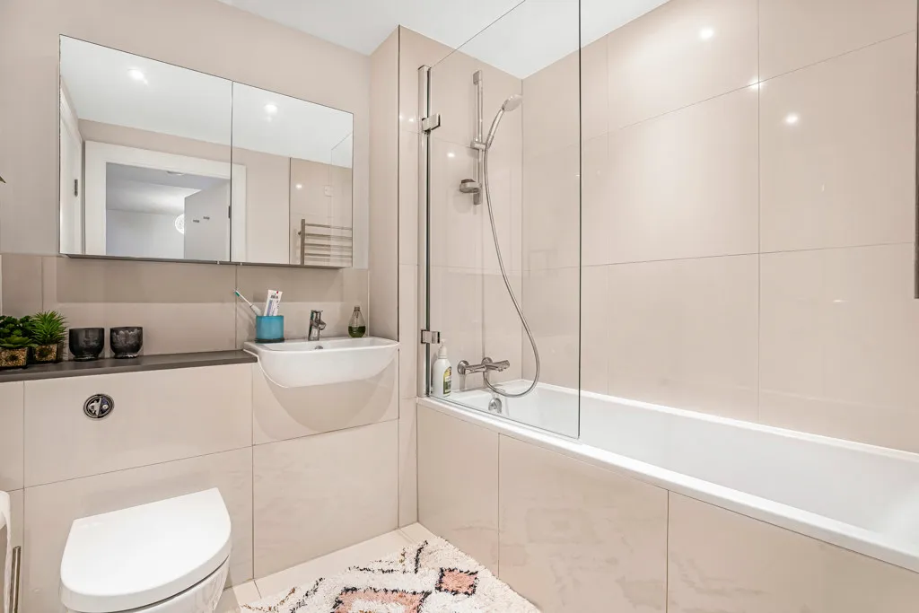 Carnwath Road, London, SW6, photo 13