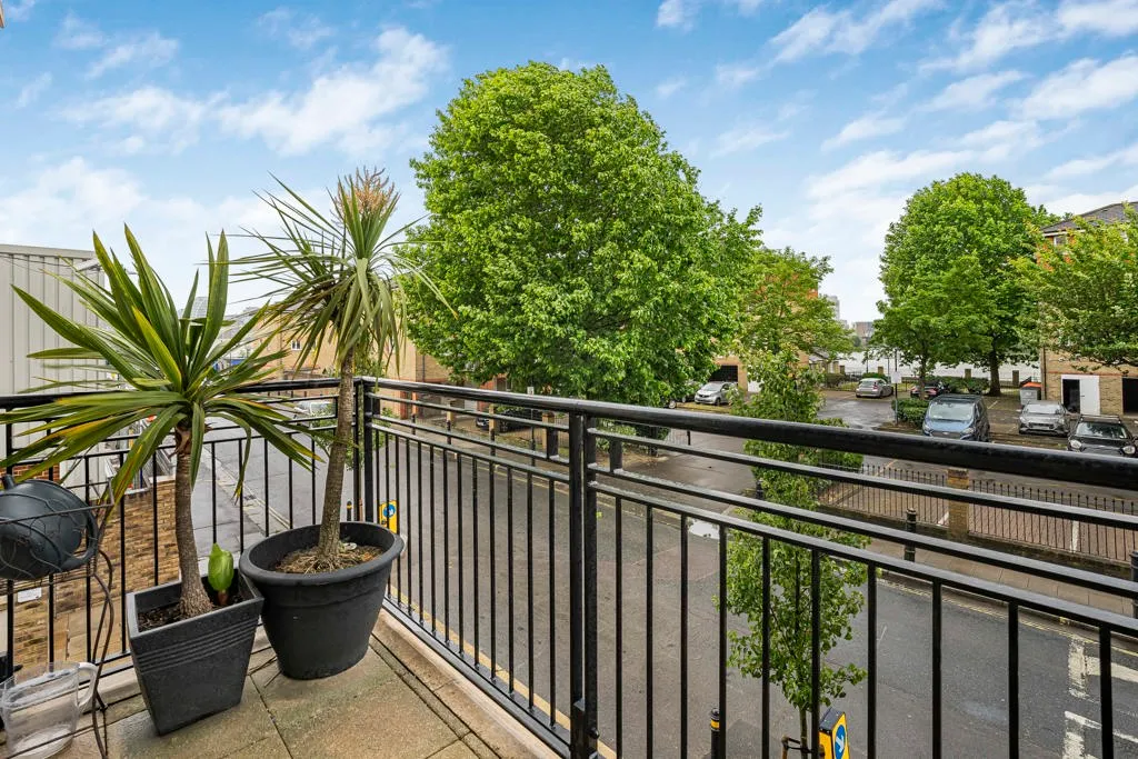 Carnwath Road, London, SW6, photo 14