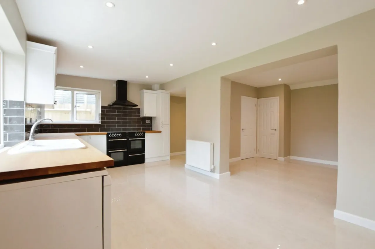 Aldermaston Road, Pamber End, Tadley,..., photo 5